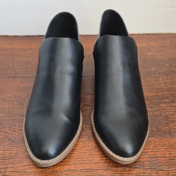 Universal Thread Shoes - Universal Thread Black Vegan Ankle Boots Womens 11 New 2 Inch Heel